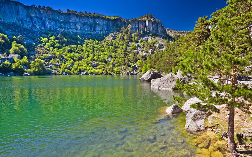 Laguna Negra, Sierra de Urbion, Vinuesa, Soria province, Castile-Leon, Spain | Picture: © age fotostock Spain, S.L. / Alamy